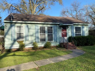 706 Anthony St, Bossier City, LA 71112