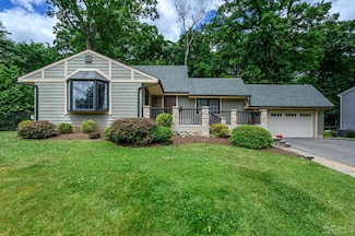 3 Little John Rd, Morris Plains, NJ 07950