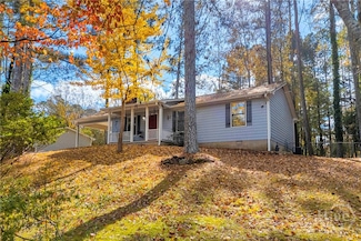 235 Round Table Rd, Athens, GA 30606