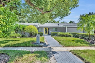 1901 Lake Sue Dr, Orlando, FL 32803