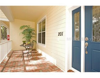 239 49th Ave N Unit 2, Saint Petersburg, FL 33703