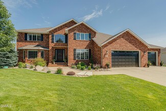 1283 Eagle Crest Loop, Bismarck, ND 58503