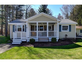 27 Lakeshore Dr, Holland, MA 01521
