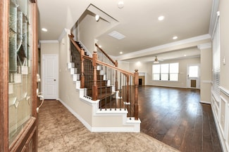 5627 Darling St, Houston, TX 77007