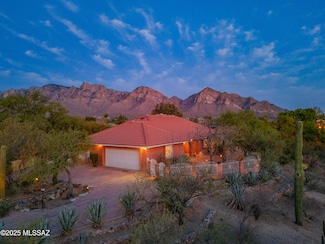 400 E Strada Patania, Tucson, AZ 85737