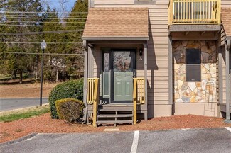 380 Vista Cir Unit A, Winston Salem, NC 27106