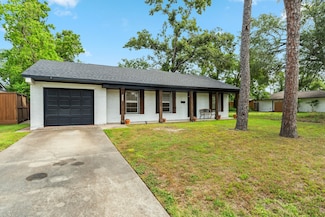 6038 Woodbrook Ln, Houston, TX 77008