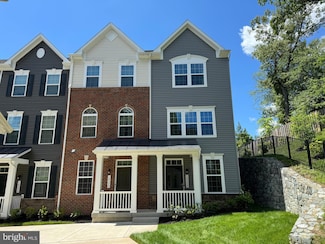 18374 Reaper Hill Ct, Triangle, VA 22172