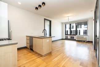 424 Arlington Ave Unit 402, Jersey City, NJ 07304