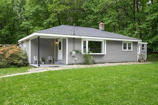 15 Dodge Hill Rd, Sutton, MA 01590