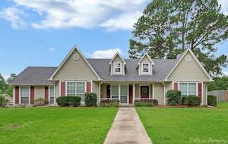 1403 Whispering Pines Dr, Minden, LA 71055