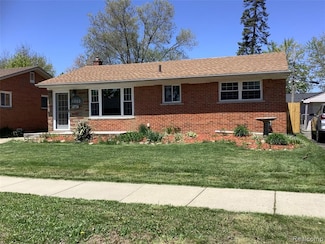 1802 Chaucer Ave, Madison Heights, MI 48071