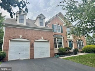 21931 Hyde Park Dr, Ashburn, VA 20147