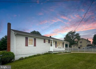 1440 Troy Hawk Run Hwy, Philipsburg, PA 16866