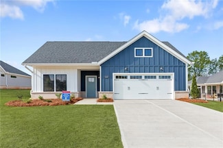 5245 Maggie Mae Ln, Cumming, GA 30028