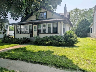 323 S Janesville St, Whitewater, WI 53190