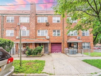40-04 149th St, Flushing, NY 11354