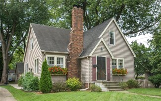 1132 Thornton Ave, Des Moines, IA 50315