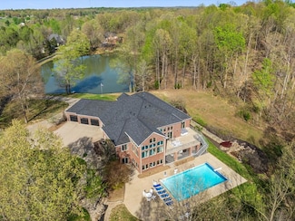 350 Applewood Dr, Hanson, KY 42413