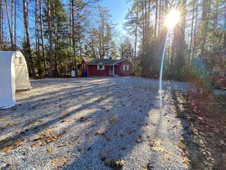 552 Battle St, Webster, NH 03303