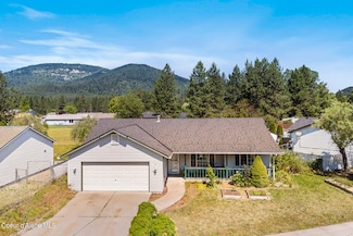 6663 Kamloops Dr, Rathdrum, ID 83858