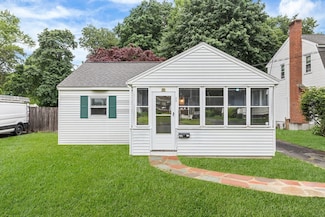 22 Arthur St, Framingham, MA 01702