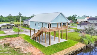 11159 New York St, Bay St. Louis, MS 39520