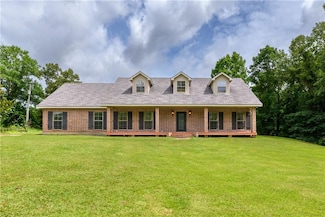 125 Maid Marion Dr, Dry Prong, LA 71423