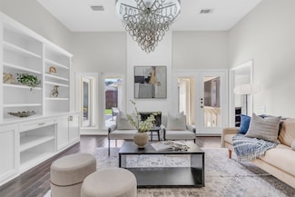 1600 Railhead Place, Carrollton, TX 75007