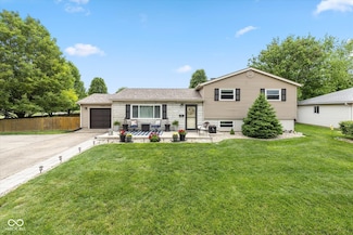 580 Northgate Dr, Greenwood, IN 46143