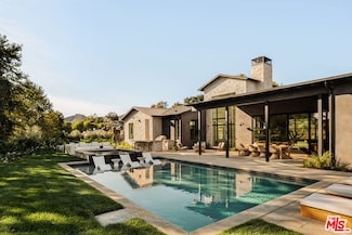 26721 Mulholland Hwy, Calabasas, CA 91302