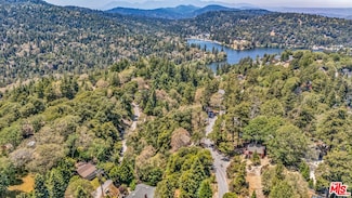 3 Arth Dr, Crestline, CA 92325