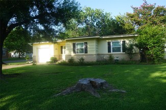 2121 N Alexander St, Sherman, TX 75092