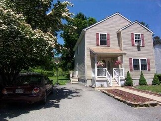 5 Whippoorwill Dr, Worcester, MA 01606