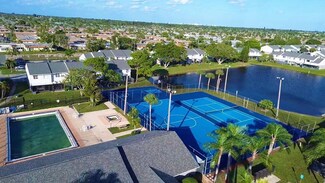 6604 Dockside Cir, Greenacres, FL 33463