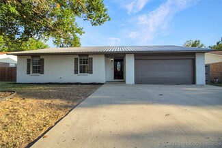 618 E 138th Place, Glenpool, OK 74033