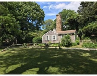 3 Woodside Ave, Dartmouth, MA 02748