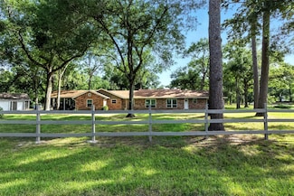 19806 Sagging Oaks Dr, Spring, TX 77388