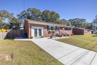 3940 Starboard Rd, Chesapeake, VA 23321