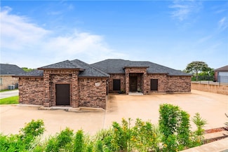 3805 Castle Valley Dr, Corpus Christi, TX 78410