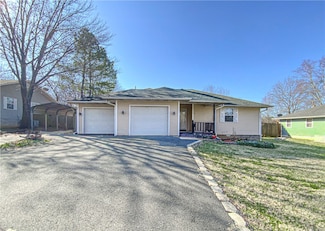 308 Winchester St, Flippin, AR 72634