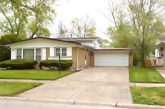 223 W Rainbow Dr, Glenwood, IL 60425