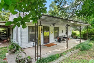 5036 Dixie Garden Dr, Shreveport, LA 71105