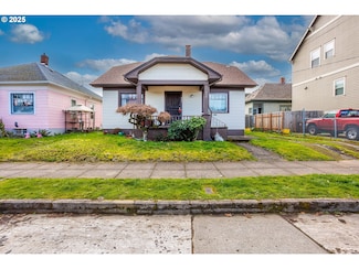 724 N Emerson St, Portland, OR 97217
