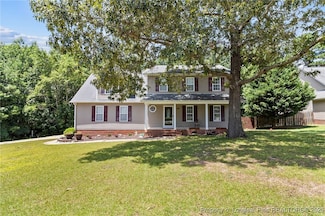 18 Iredell St, Spring Lake, NC 28390