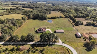 248 Pleasant Ln, Seymour, MO 65746