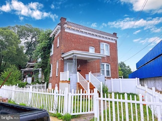 5032 Palmer Ave, Baltimore, MD 21215