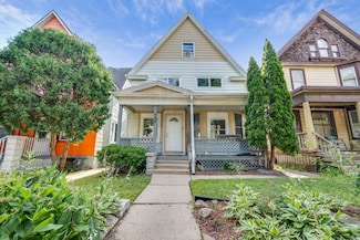 734 S 30th St, Milwaukee, WI 53215