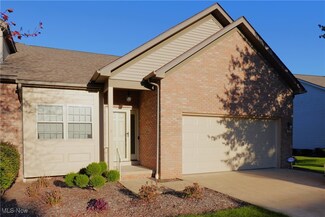 2502 Charing Cross Rd NW, Canton, OH 44708