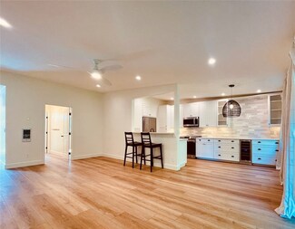 3972 Jackdaw St Unit 303, San Diego, CA 92103